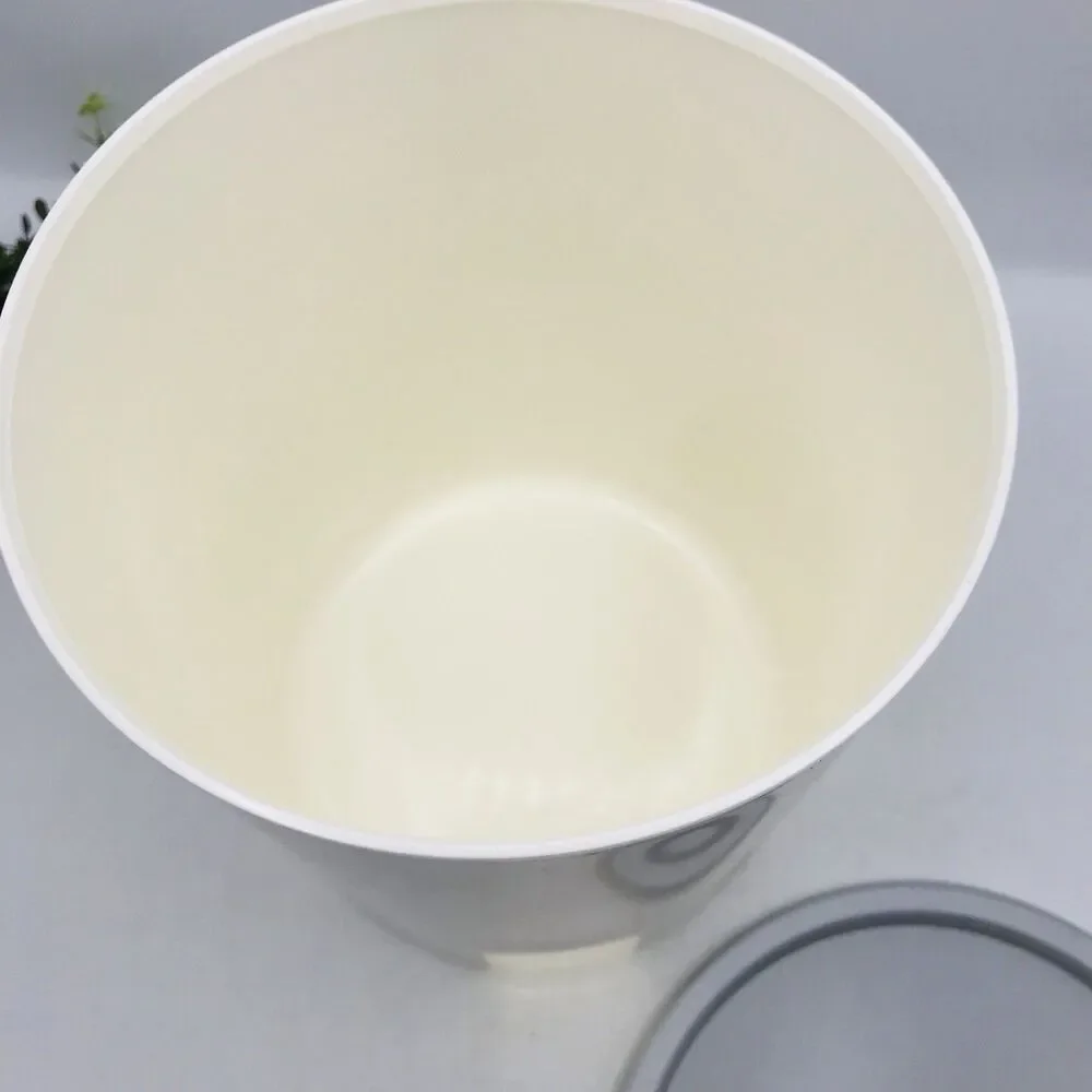 Tupperware this largest